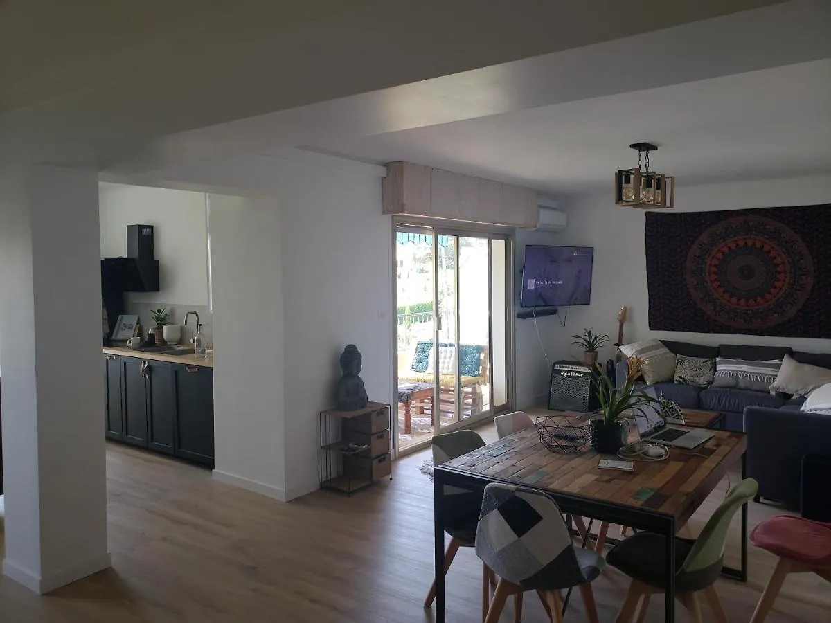 Appartement 60M2 A 500M Des Plages Antibes Apartment